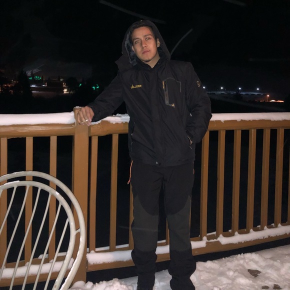 Meet your Posher, Omar - Picture 1 of 1